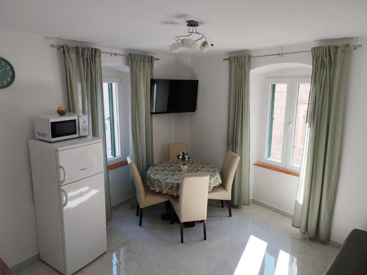 Apartments Ivana Trogir Dış mekan fotoğraf